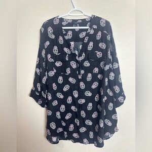 Torrid Size 2 Black and White Skull Print Blouse